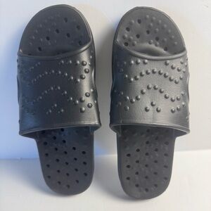 Shevalues for Shower / Pool Slippers/Slides for college dorm use
